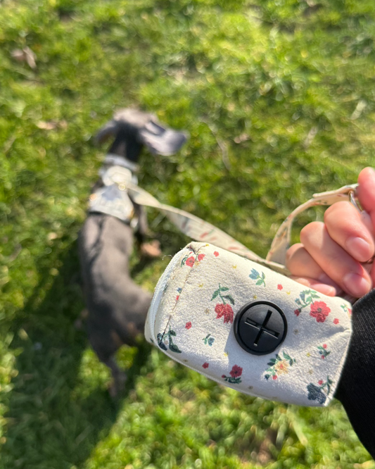 Vintage Fleur Dog Poop Bag