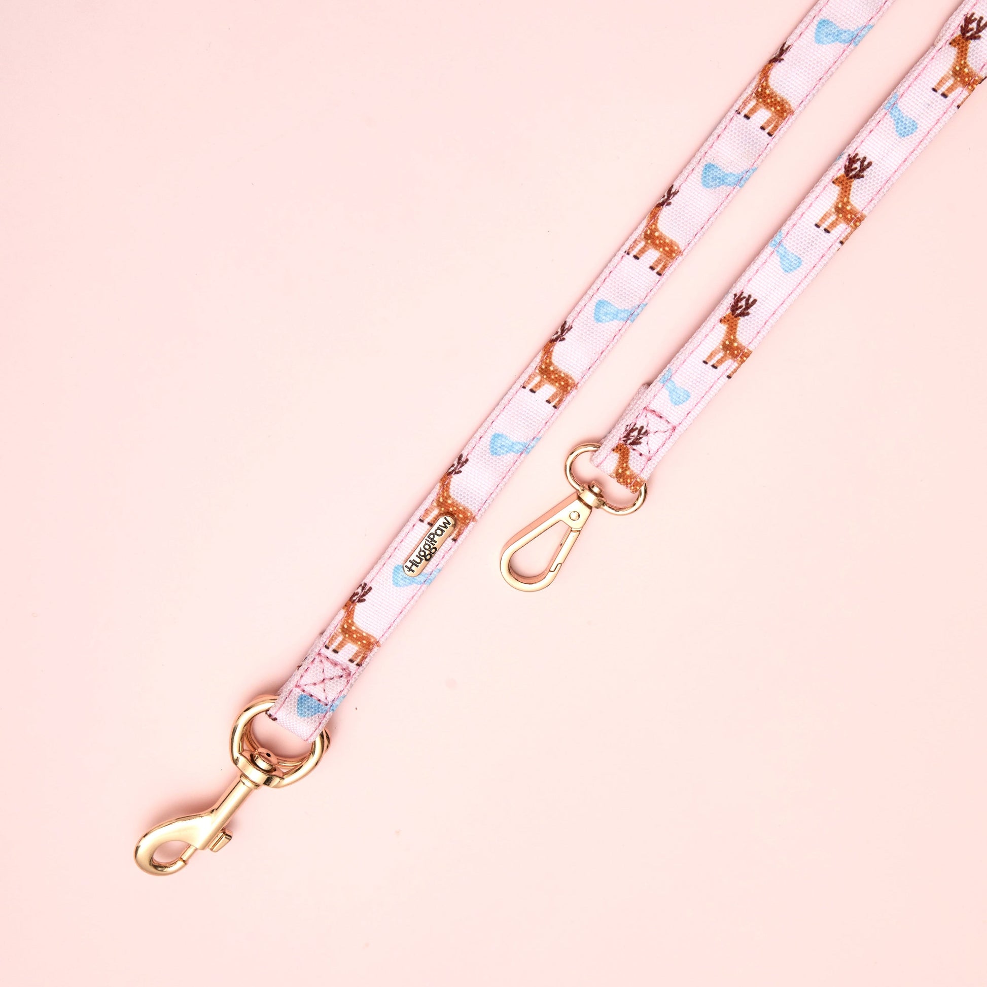 Keychain strap with fox pattern on a pink background